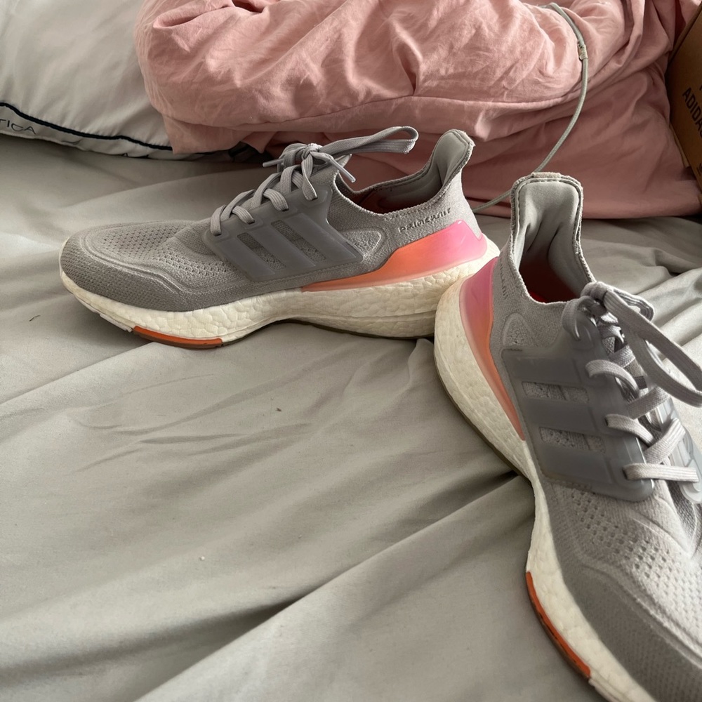 Ultra boost- barely worn